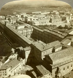 Palácio do Vaticano da abóbada de St Peters Basilica, Roma, Itália.