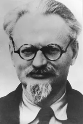 Leon (Lev) Trotsky, Revolucionário Russo, Líder Comunista Soviético, (1879-1940), no México, 1936, 57 anos, Retrato da Polícia Mexicana.