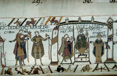 Após a morte de Eduardo, o Confessor, Haroldo foi rei coroado com o nome de Haroldo II em 1066 Detalhe da Tapeçaria Bayeux ou Bordado da Rainha Mathilde