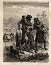 Os bosquímanos que armazenam água em ovos de avestruz, acompanhados pelos seus filhos; ao fundo, vistos da aldeia e homens a abater um antílope. Gravura para ilustrar as primeiras viagens do Dr. Livingstone à África Austral entre 1840 e 1856, em "Le tour d