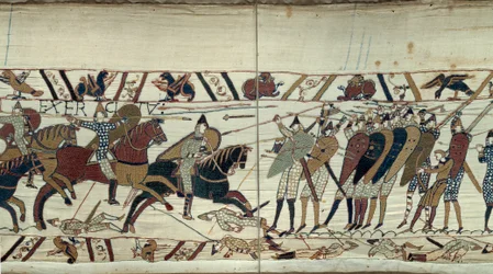 Conquete England por William the Conquerant (1027-1087) em 1066, cena de combate entre a cavalaria normanda carregando a infantaria saxã do Rei Harold II de Inglaterra Detalhe da Tapeçaria Bayeux ou Bordado da Rainha Mathilde