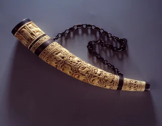 O Oliver Marfim monta sobre prata. 1050-1100. Paris, Museu do Louvre