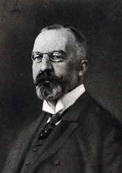 Karl Sturgkh (Karl Graf von Sturgkh) - político austríaco - 1859-1916 -
