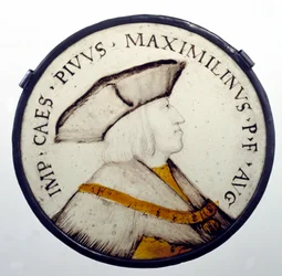 Retrato do Imperador Maximiliano I dos Habsburgos (1459-1519). Vidro manchado do século XVI. Paris, Museu da Legião d