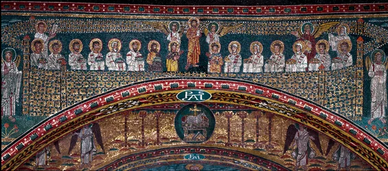 A Visão de Jerusalém Celestial: Os Eleitos são recebidos pelos anjos. Abaixo, o cordeiro de Deus. Detalhe. Mosaico por volta de 830. Arco Triunfal da Basílica de Santa Prassede, Roma.