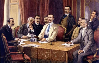 Os fundadores do Fiat por L. Delleani (1840 - 1908). Da esquerda (sentado): Conde Bisometti, Advogado Racca, Conde Bricherasso, Ceriana, Giovanni Agnelli, Advogado Scarfiotti, Ferrero e (de pé) Luigi Damevino e Advogado Goria Gatti. Centurião Sd. XIX, fale