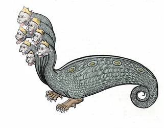 A hidra com as sete cabeças é uma cobra de água com o corpo de um cão.