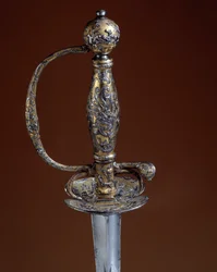Armório e prataria: Guarda de ouro de prata do século XVIII. Paris, Artes Decorativas