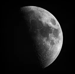 Lâmina de vidro astronómica da Lua no primeiro quarto (1899)