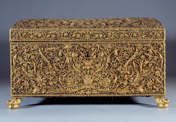 Caixa de ouro conhecida como Anne of Austria (1601-1666) oferecida pelo Cardeal Jules Mazarin (Giulio Raimondo Mazzarino ou Mazarino) (1602-1661)