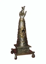 Reliquário do braço direito da Irmã Sainte Scholastique (480-543), fundadora da Ordem dos Beneditinos