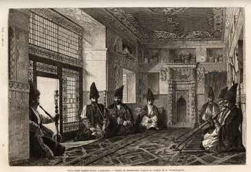 A sala de estar de uma rica casa tártara em Schusha (Transcaucasia, Rússia), onde os homens se reúnem, sentados em tapetes para fumar o cachimbo e conversar. Gravura para ilustrar a viagem nas províncias do Cáucaso, por Basile Vereschaguine, em 1864-1865, 
