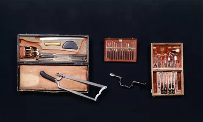 Conjunto de instrumentos de trepanação