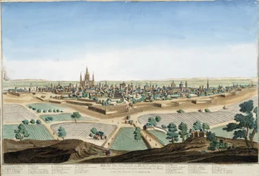Vista da cidade de Milão, Itália, com a catedral e as fortificações. Gravura do século XVIII.