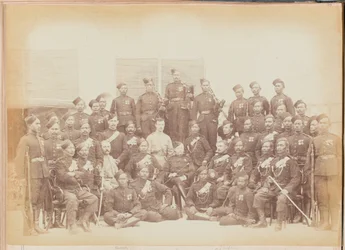 Ghurkha NCOs e Riflemen do 4º Regimento Gurkha (Rifle)