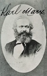 Retrato do filósofo e economista alemão Karl Marx (1818-1883). Fotografia. Montreuil. Museu de História Viva.