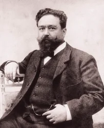 Retrato de Isaac Albeniz (1860-1909), pianista e compositor espanhol. Fotografia,1886. Fundação Albeniz, Madrid.