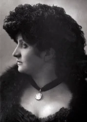 Retrato de Pauline Patry (Jeanne Cecile Pesty) (1856-) Actriz francesa do final do século XIX