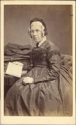 Mulher com um livro, cerca de 1860 (fotografia)