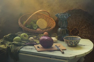 Natureza morta numa cozinha rústica