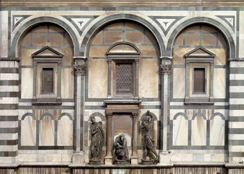 São João Batista, Seu Executor e Salomé (detalhe de Florence Baptistry) - escultura 1571