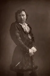 "Herbert Beerbohm Tree (1853-1917), ator e empresário inglês. Fundador da Academia Real de Arte Dramática (RADA). (Woodburytype)