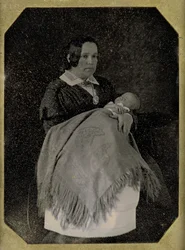 Sra. Thomas Ustick Walter e seu filho falecido, ca. 1846. Criadores: W. & F. Langenheim, William Langenheim.