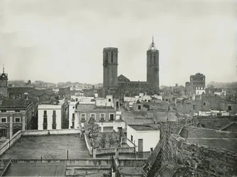 Parte da cidade velha, com catedral, Barcelona, Espanha, 1895. NÃO