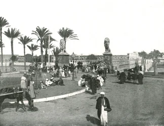 A ponte Kasr-el-nil, Cairo, Egito, 1895.
