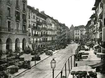 O Market Place, Saragoça, Espanha, 1895.