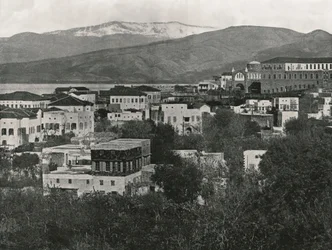 Vista da cidade com o Monte Líbano, Beirute, 1895.