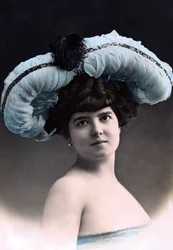 Paule Delys, actriz de teatro, 1904.
