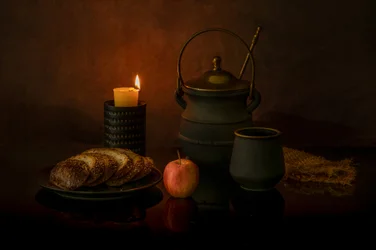 Jantar rústico à luz das velas