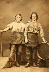 Retrato de dois trabalhadores da fábrica de ferro de Tredegar, País de Gales