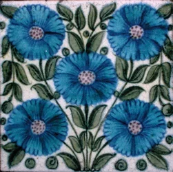 Telha com desenho floral estilo persa (cerâmica)