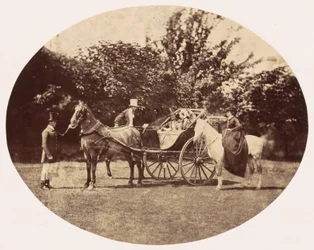 Carruagem puxada por cavalos e cavaleira