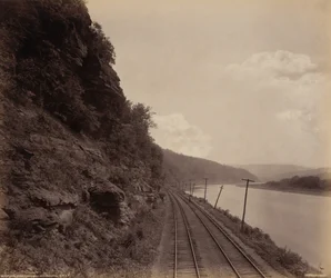 Rochas da Catedral, Susquehanna perto de Meshoppen, c. 1895 (foto)