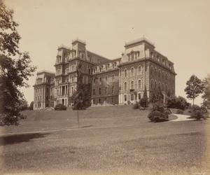 Easton, Pardee Hall, Lafayette College, c. 1895 (foto)