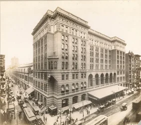 Market Street no 12th, Filadélfia