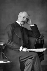 Coronel JF Maurice, 1890.