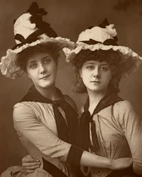 Two Roses, Maude Millett e Annie Hughes, atrizes britânicas, 1888