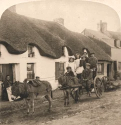 Vida pitoresca e costumes de uma vila irlandesa, Irlanda, 1901.
