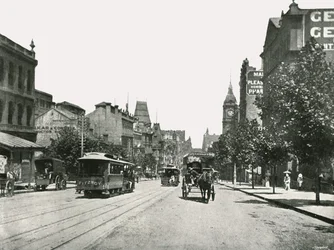 Collins Street, olhando para oeste da Russell Street, Melbourne, Austrália, 1895.
