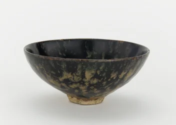 Tigela de chá, província de Jiangxi, final do século XIII a final do século XIV (cerâmica)