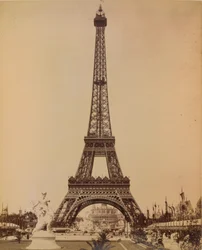 Torre Eiffel, Exposição de Paris