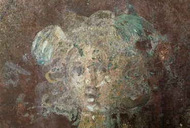 Cabeça da Medusa, detalhe do fresco de Perseu, da antiga cidade de Stabiae, Castellammare di Stabia, Campania, Itália, civilização romana (foto)