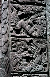 Hieróglifos na Stela D em Quirigua, Izabal, Guatemala, Período Clássico Final, c.600-900 d.C. (foto)