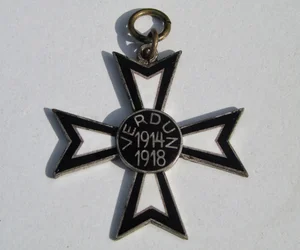 A cruz de Verdun Cross comemora a batalha de Verdun